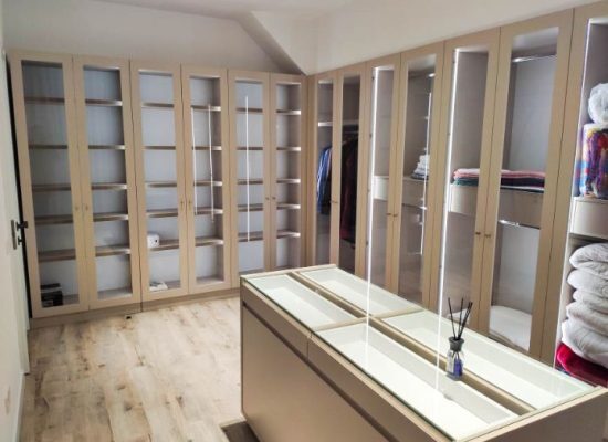 DRESSING-3_small-1-550x400