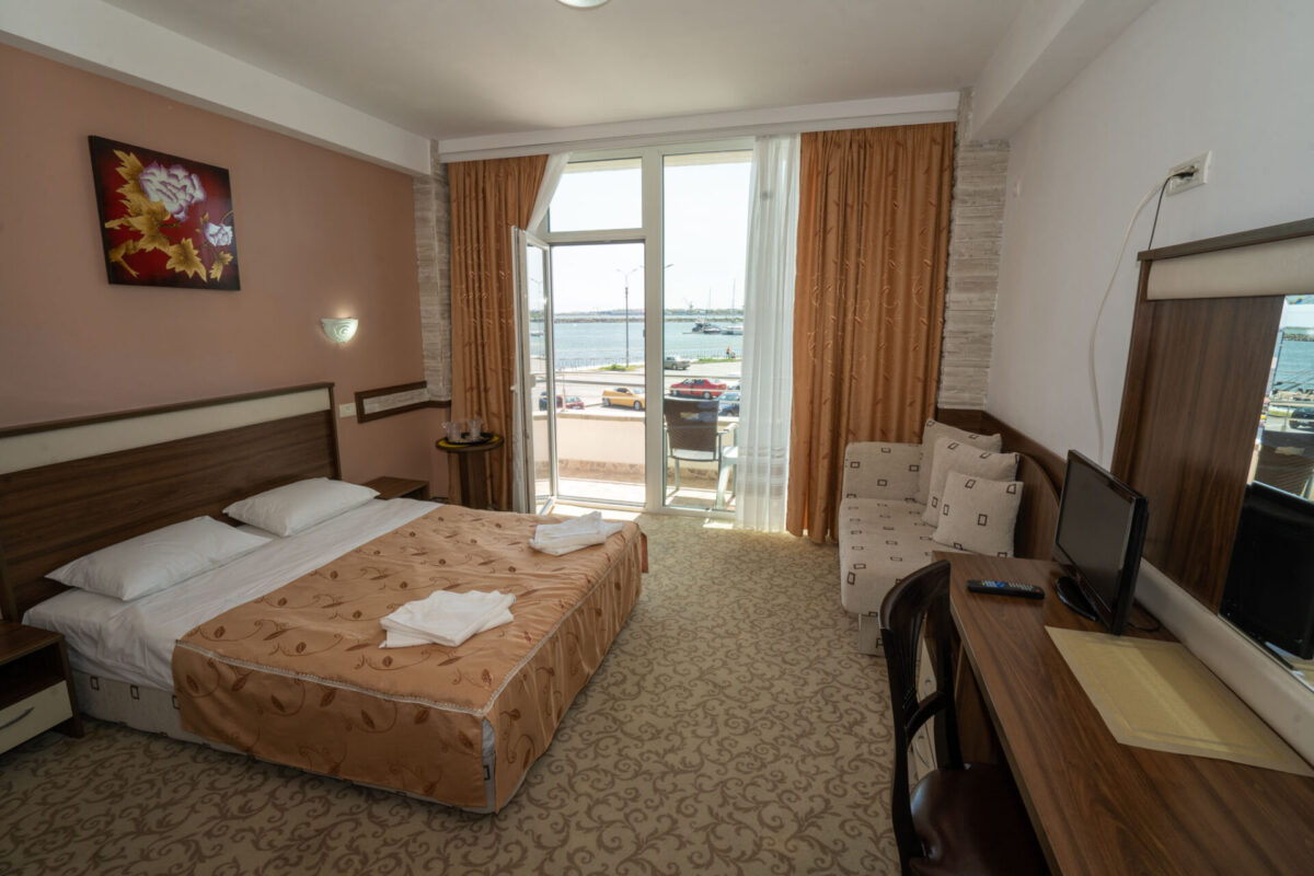 Cameră de hotel mobilată la comandă, Hotel Laguna Mangalia