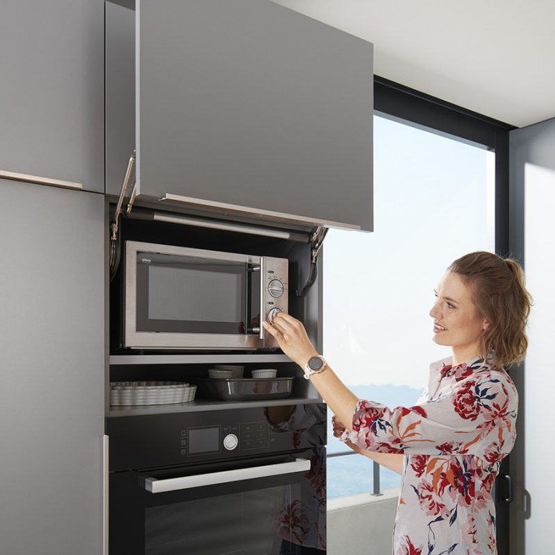 Sistem-ridicare-paralel-cu-frontul-HL-Blum-e1678308249299-800x800