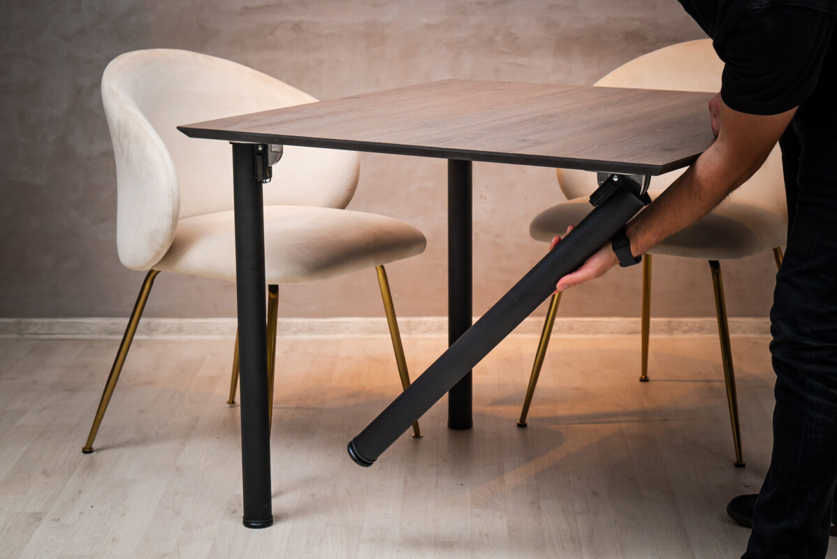 Masa cu picioare pliabile, 90x90, MDF Miez negru si HPL